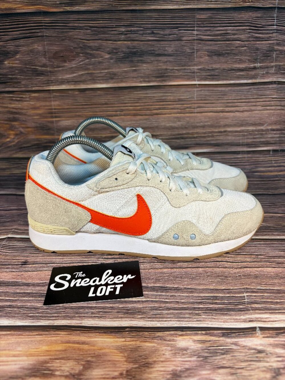 Nike Venture Runner White Orange Women's Athletic Shoes Size 9